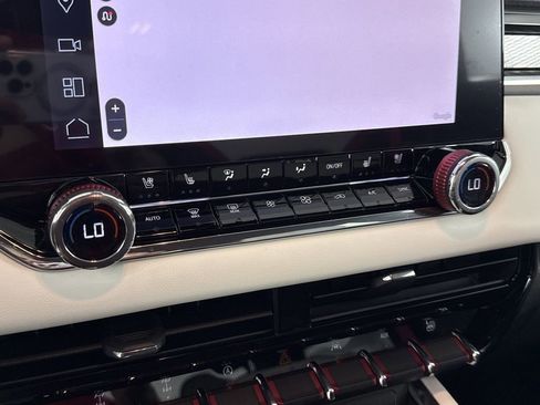 New 2025 GMC Canyon AT4 w/ AT4X Package image 29