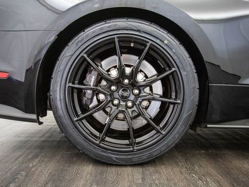 Used 2020 Ford Mustang Shelby GT350 w/ Technology Package image 38