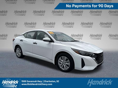 Used 2025 Nissan Sentra S FWD image 1