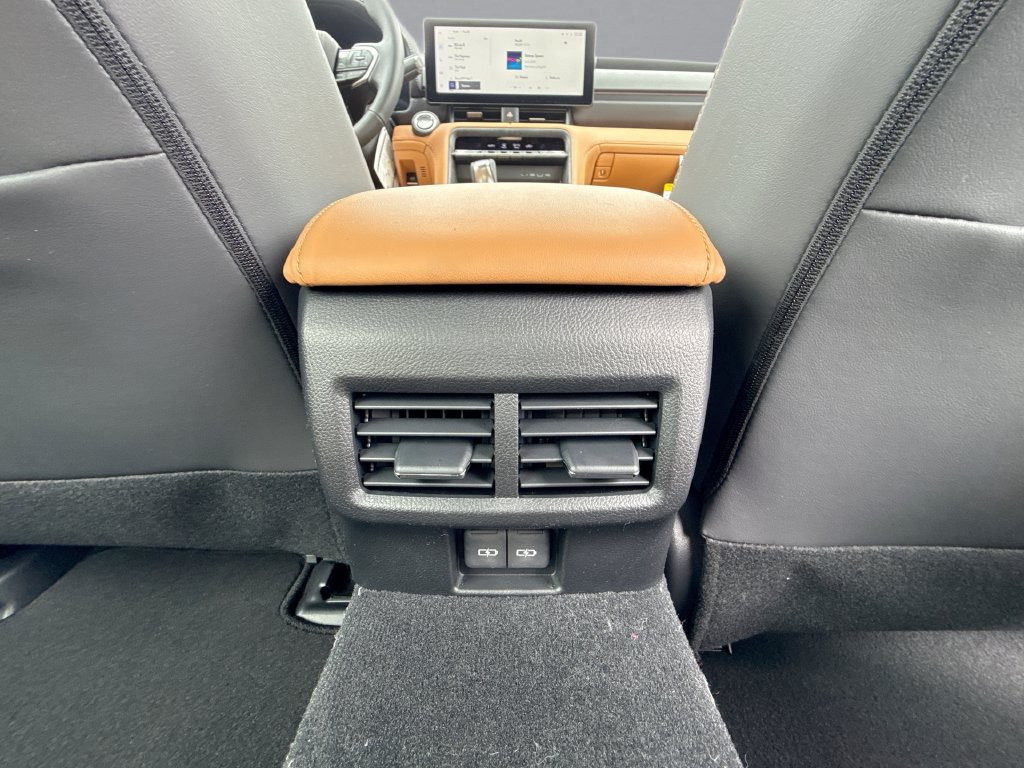 Used 2026 Lexus IS 350 F Sport RWD image 18