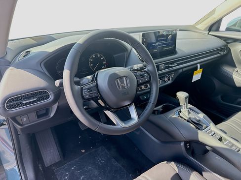 New 2026 Honda HR-V EX-L image 9