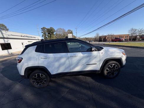 Used 2020 Jeep Compass Trailhawk AWD/4WD image 6