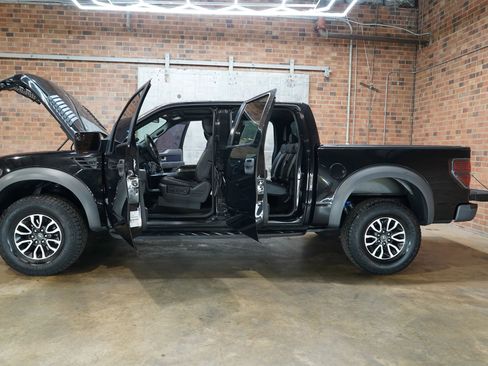 Used 2013 Ford F150 Raptor w/ Luxury Equipment Group image 28