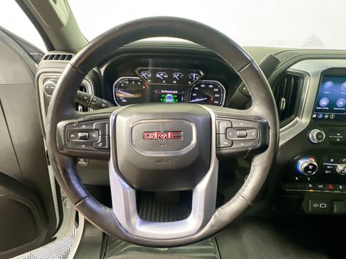Used 2020 GMC Sierra 1500 SLE w/ SLE Value Package image 17