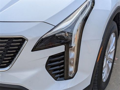 Used 2023 Cadillac XT4 Luxury image 2