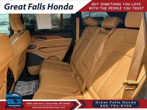 Used 2022 Jeep Grand Cherokee Summit AWD/4WD image 25