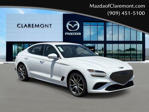 Used 2025 Genesis G70 2.5T RWD image 1