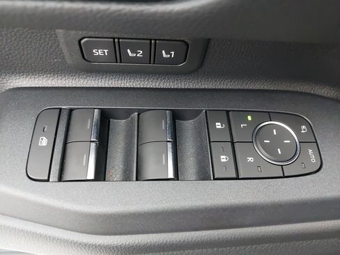 Used 2024 Toyota Land Cruiser image 30