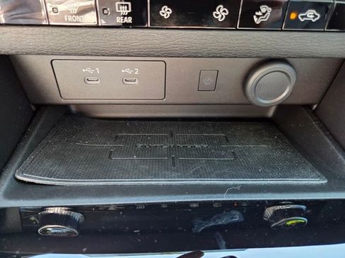 Used 2025 Mitsubishi Outlander SE FWD image 27