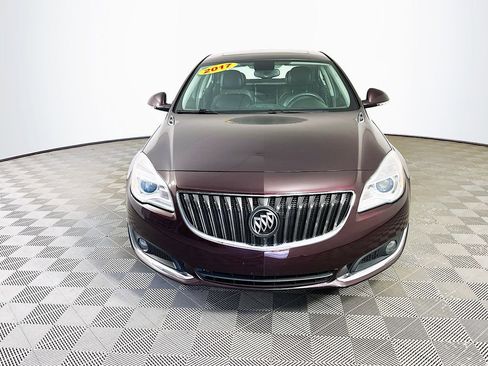 Used 2017 Buick Regal Sport Touring FWD image 4