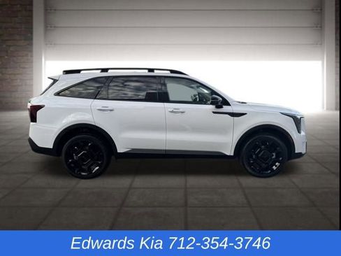 New 2025 Kia Sorento X-Line EX image 3