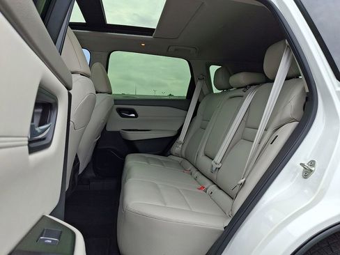 Certified 2023 Nissan Rogue SL AWD/4WD image 10