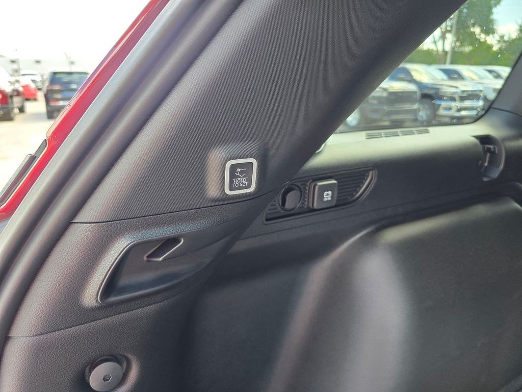 New 2025 Jeep Grand Cherokee Altitude RWD image 37