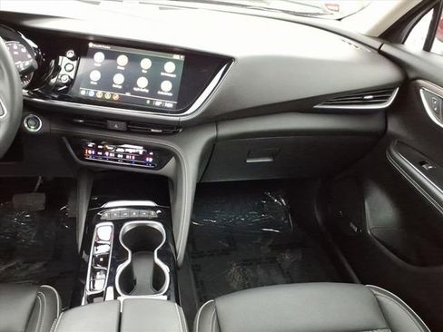Used 2023 Buick Envision Avenir image 19