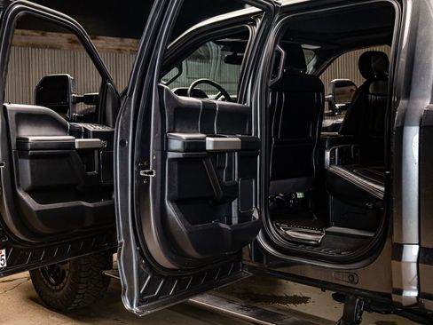 Used 2020 Ford F350 Platinum image 28