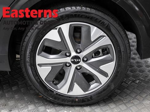 Used 2022 Kia Niro EX w/ Cold Weather Package image 8