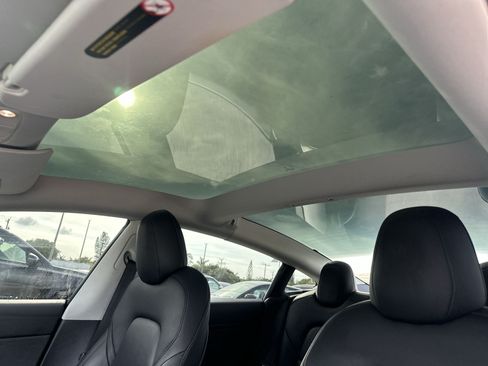 Used 2021 Tesla Model 3 Standard Range Plus RWD image 15