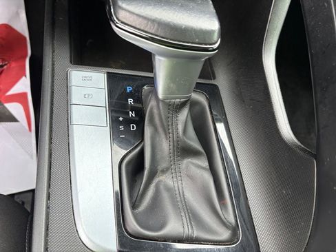 Used 2021 Hyundai Elantra SEL FWD image 21