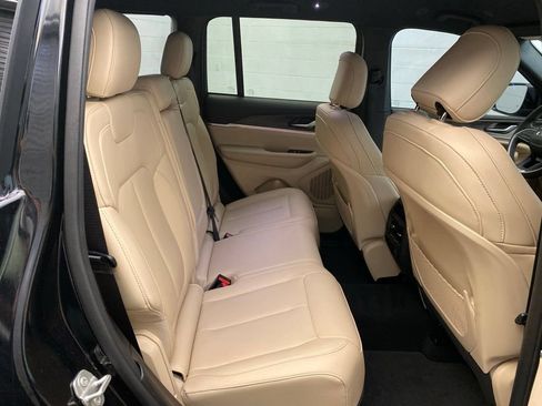 Certified 2024 Jeep Grand Cherokee Limited AWD/4WD image 27