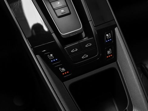 Certified 2022 Porsche 911 Carrera RWD image 37