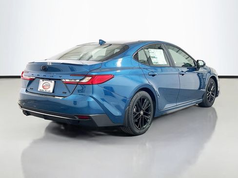 New 2026 Toyota Camry SE FWD image 4