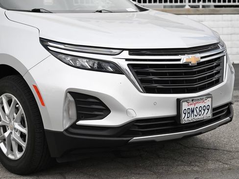 Used 2022 Chevrolet Equinox LT w/ Driver Convenience Package FWD image 10