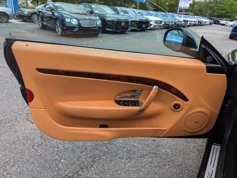 Used 2011 Maserati GranTurismo Convertible RWD image 11