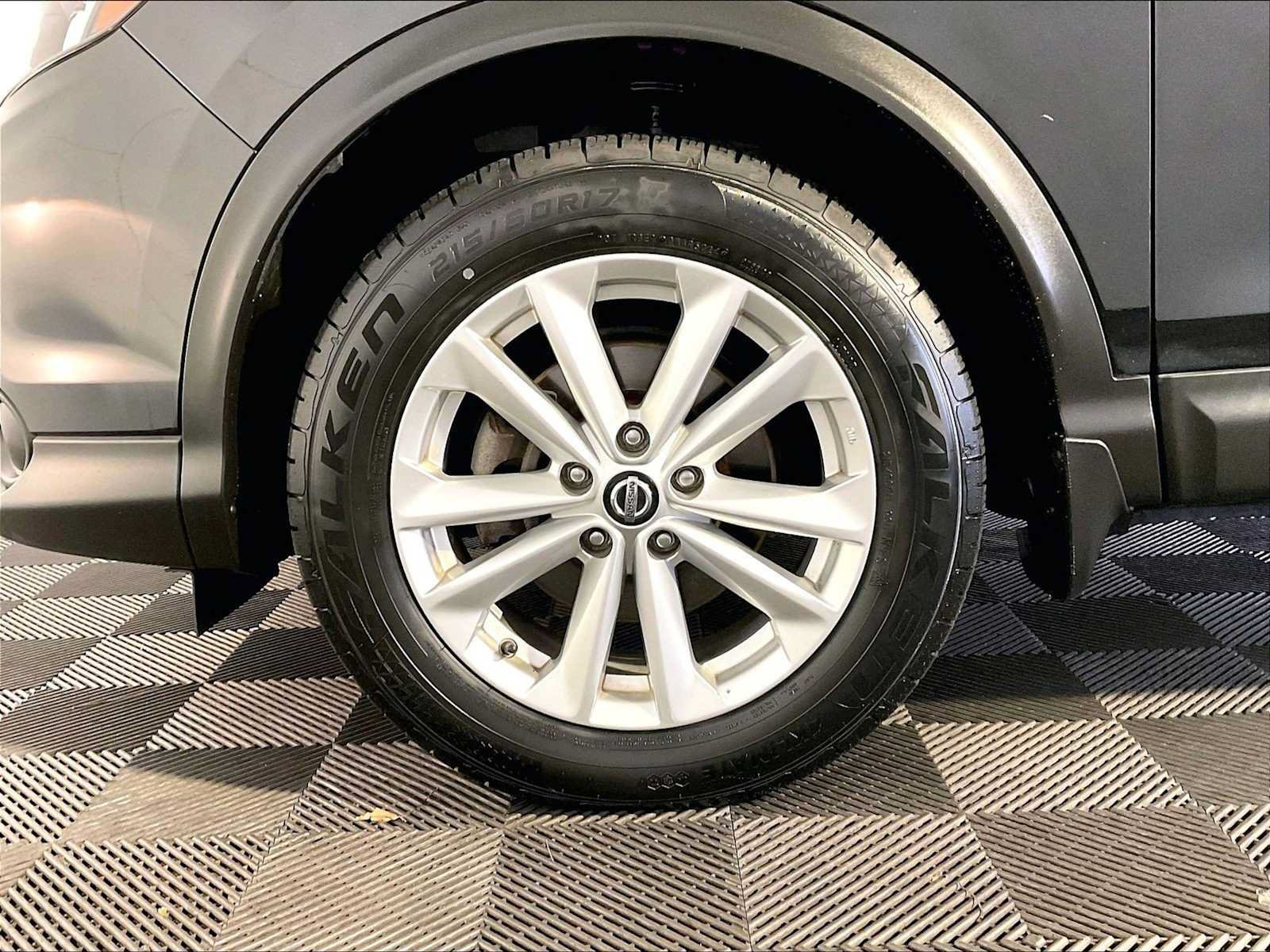 Used 2019 Nissan Rogue Sport SV AWD/4WD image 11