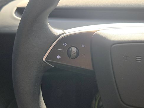Used 2024 Tesla Model 3 Standard Range RWD image 22