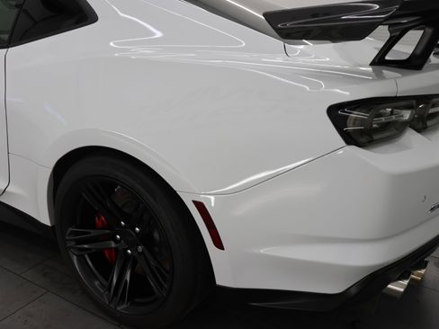 Used 2019 Chevrolet Camaro ZL1 RWD image 29