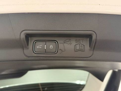 Used 2025 Ford Explorer Active w/ Active Comfort Package AWD/4WD image 40