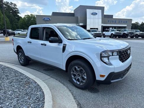 New 2026 Ford Maverick XLT w/ XLT Luxury Package FWD image 2