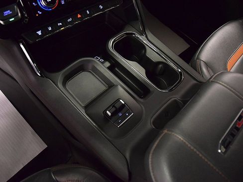 Used 2024 GMC Sierra 2500 AT4 w/ AT4 Premium Plus Package image 25