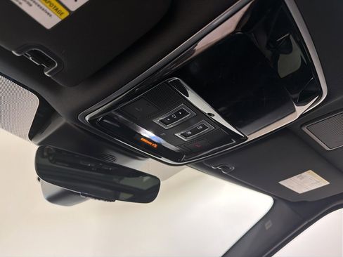 Used 2021 Land Rover Range Rover Sport HST image 18