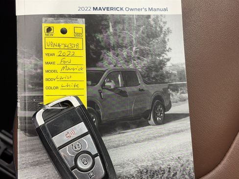 Used 2022 Ford Maverick Lariat w/ Lariat Luxury Package FWD image 22