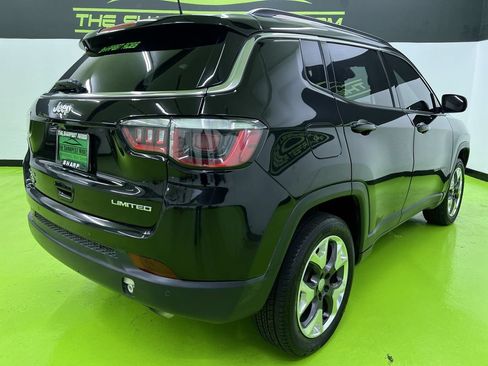 Used 2018 Jeep Compass Limited w/ Safe & Security Group AWD/4WD image 9