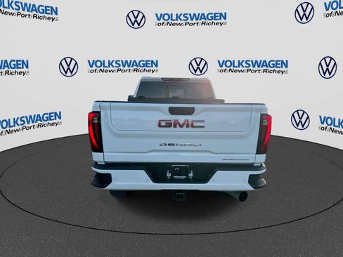 Used 2025 GMC Sierra 3500 Denali w/ Denali Reserve Package AWD/4WD image 13