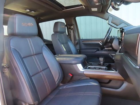 Used 2024 Chevrolet Silverado 1500 High Country AWD/4WD image 27