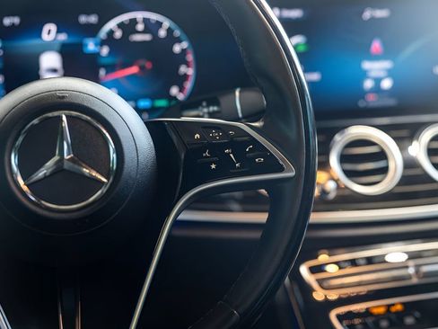 Used 2023 Mercedes-Benz E 450 4MATIC Sedan image 29