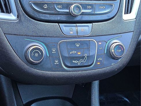 Used 2024 Chevrolet Malibu RS image 28