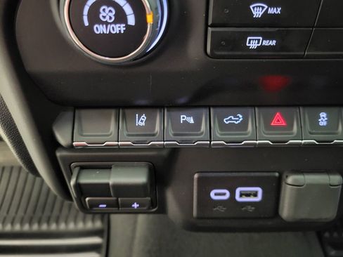 New 2026 Chevrolet Silverado 2500 Custom w/ Custom Value Package image 8