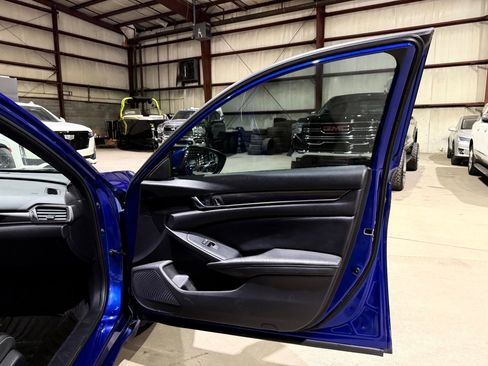 Used 2019 Honda Accord Sport image 22
