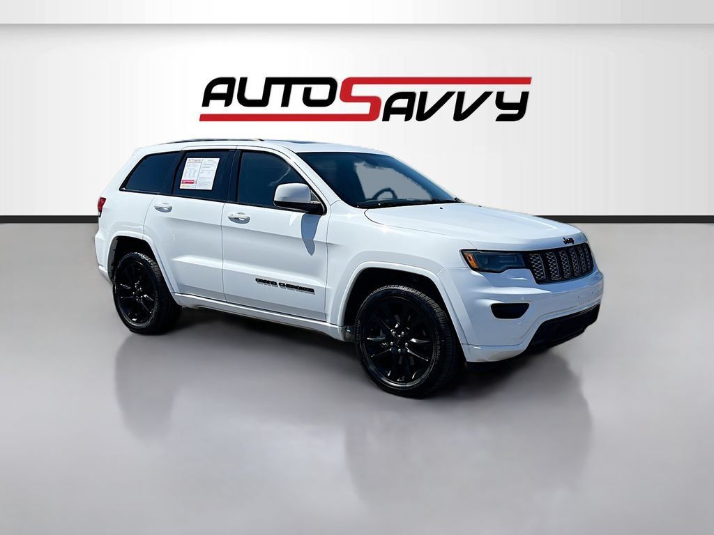 Used 2021 Jeep Grand Cherokee Laredo X AWD/4WD image 1