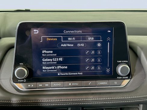 Used 2025 Nissan Rogue SV image 22