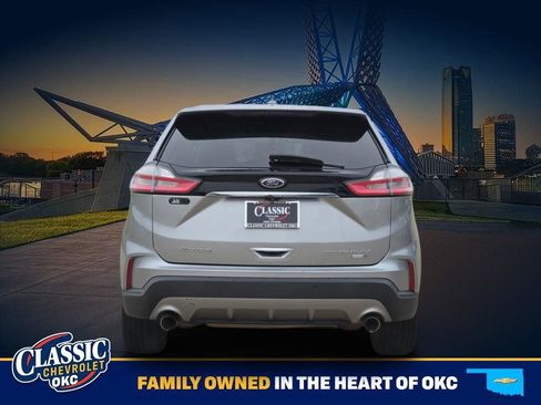 Used 2020 Ford Edge Titanium w/ Equipment Group 301A AWD/4WD image 6