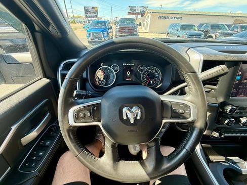 Used 2024 RAM 2500 Big Horn w/ Heated Seats & Wheel Group AWD/4WD image 8