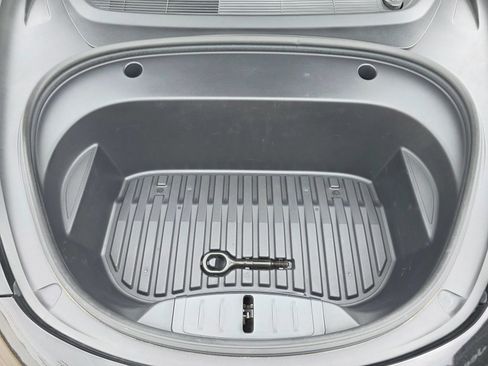 Used 2023 Tesla Model 3 Standard Range RWD image 37