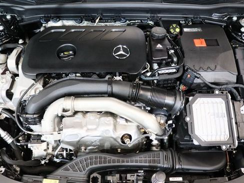 Certified 2025 Mercedes-Benz CLA 250 4MATIC image 29