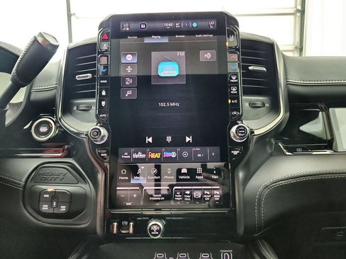 New 2026 RAM 2500 Limited AWD/4WD image 7