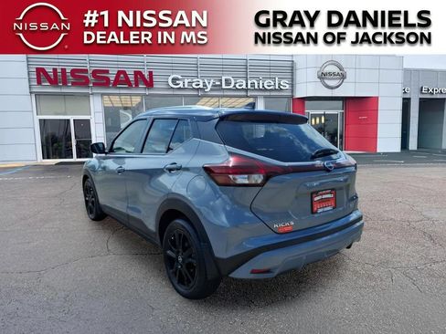 Used 2024 Nissan Kicks SV FWD image 5